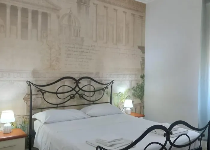 Lo Sguardo Sui Re Pensión